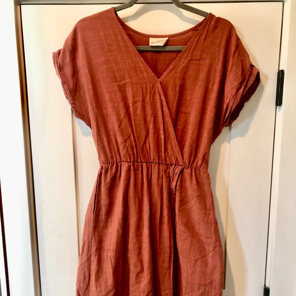 Universal Threads dress